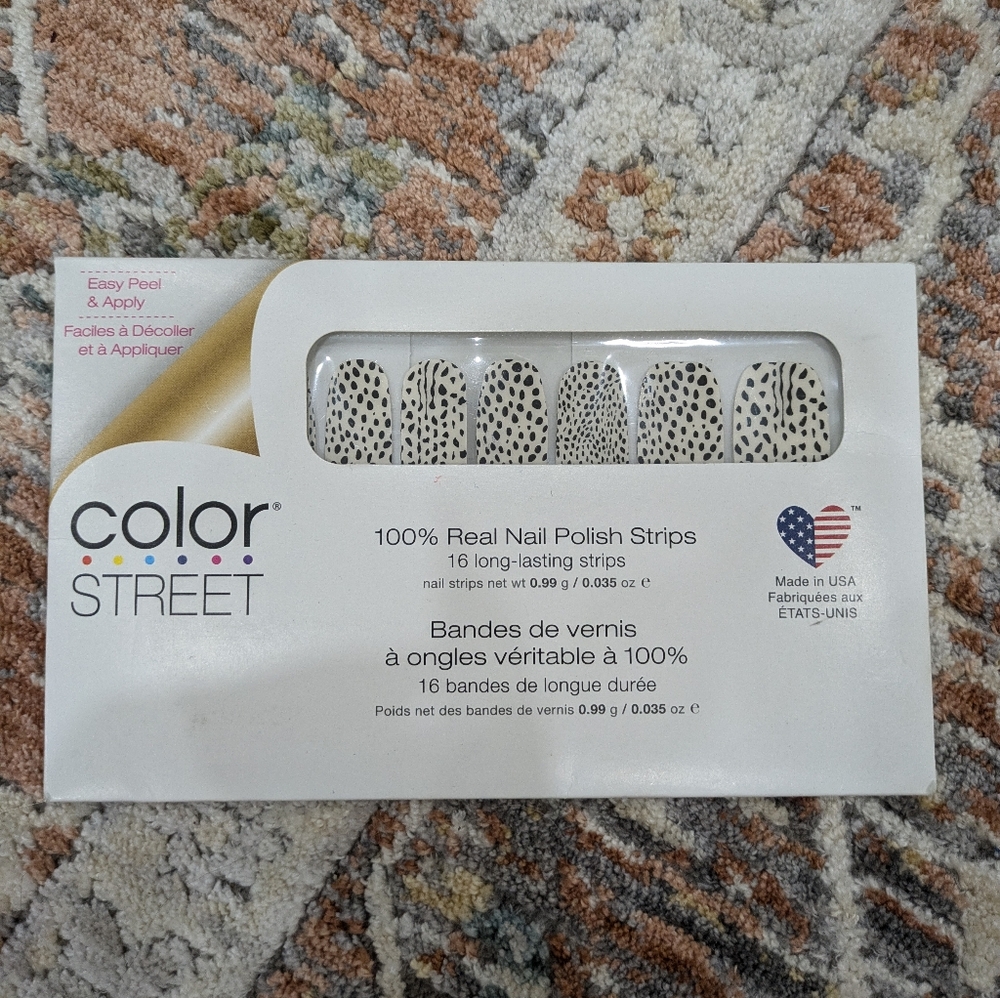 🖤 Color Street Nail Polish Strips (Purr Diem)